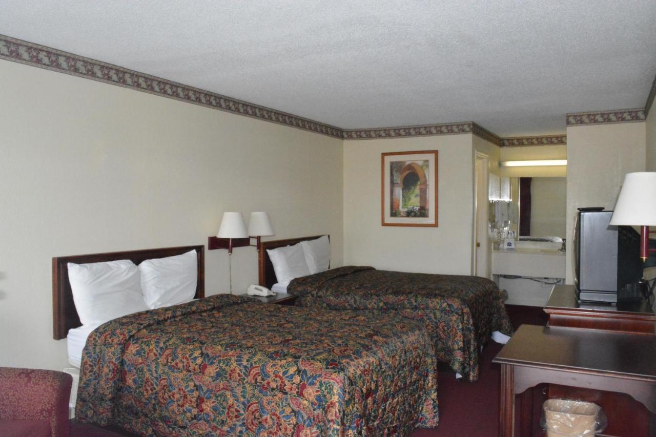 Knights Inn Hurricane Mills Luaran gambar