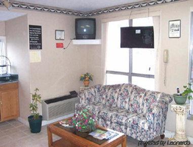 Knights Inn Hurricane Mills Dalaman gambar