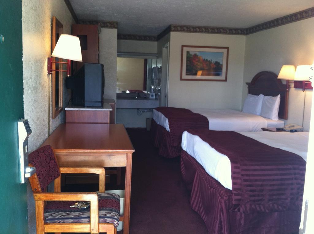 Knights Inn Hurricane Mills Luaran gambar